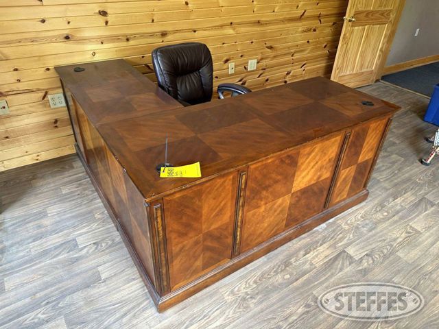 Wood office desk w/chair